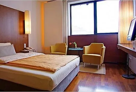 Hotel The Penz 4*