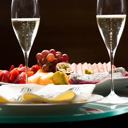 The Penz מלון 4*