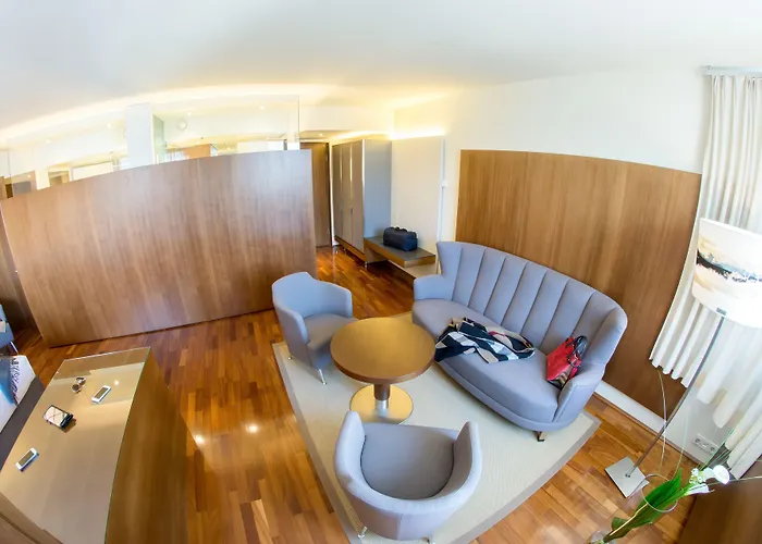 The Penz Отель 4*