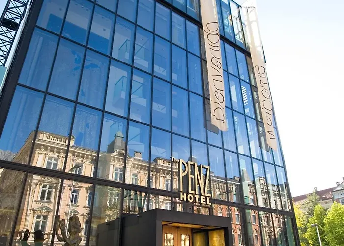 Готель The Penz 4*